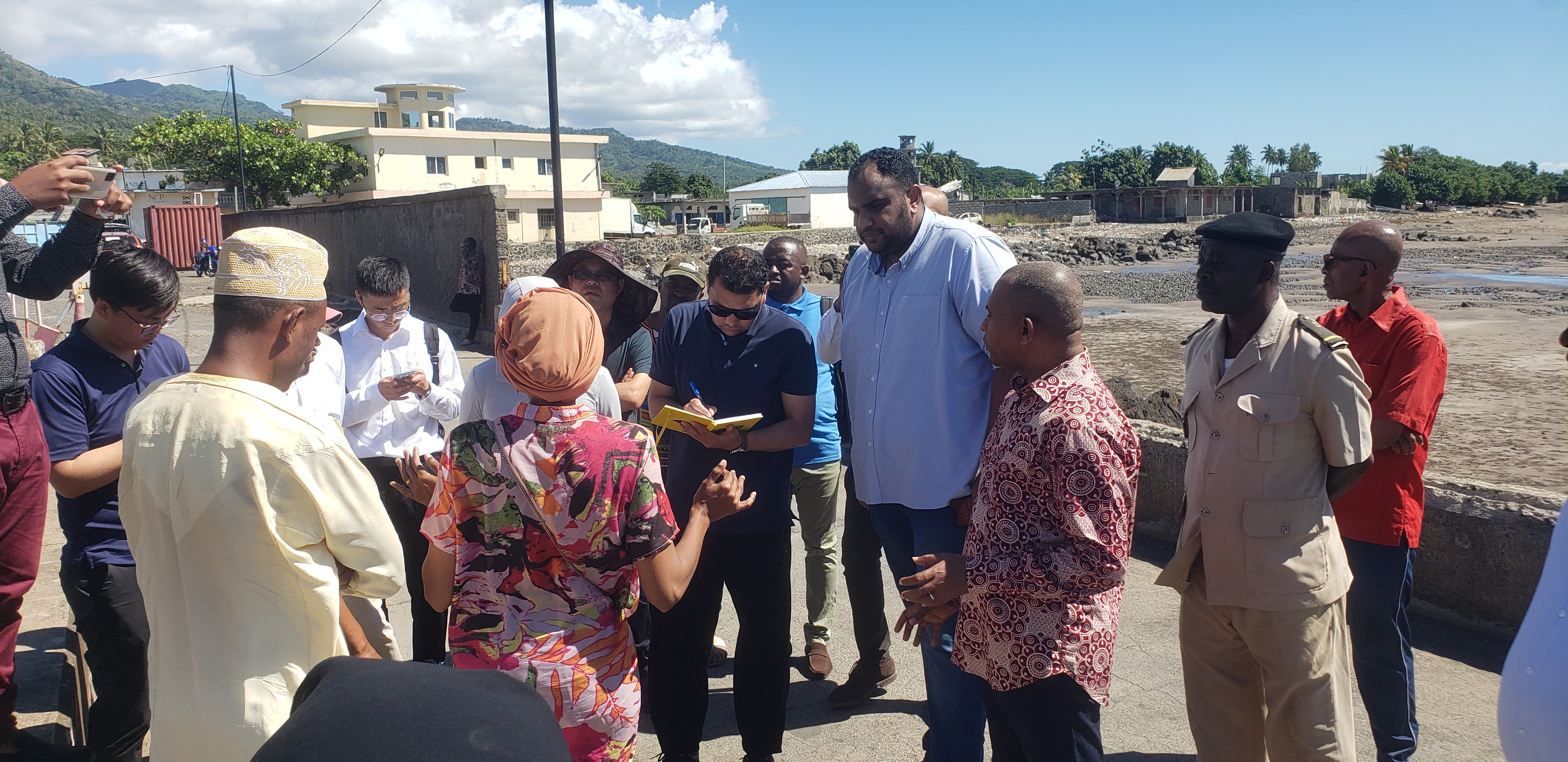 image Les entreprises soumissionnaires ont visité le port de Bangoma